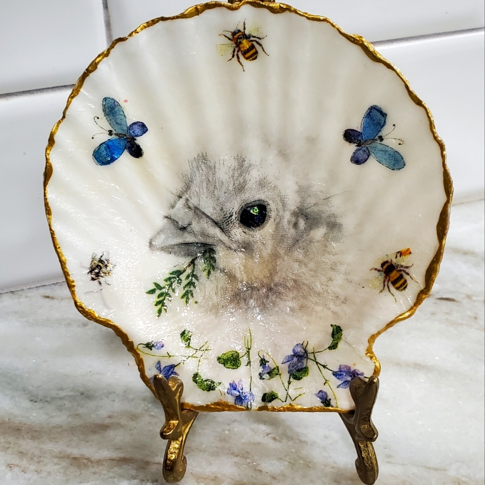 Handcrafted Scallop Shell Trinket Dish 🐰💜💛💚🐰